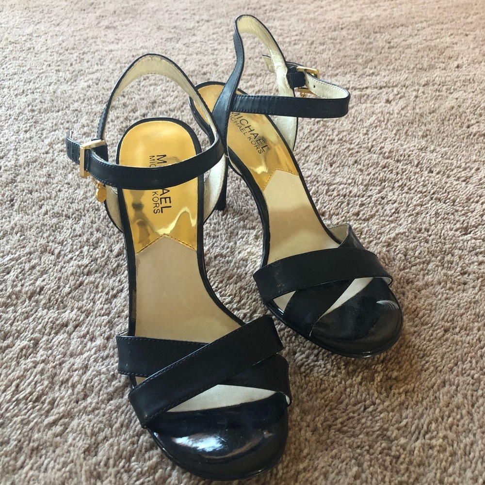 Black Michael Kors heels size 8M